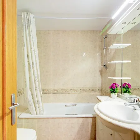 Avda De Rhode 109 3 - Barneda Premium Apartment
